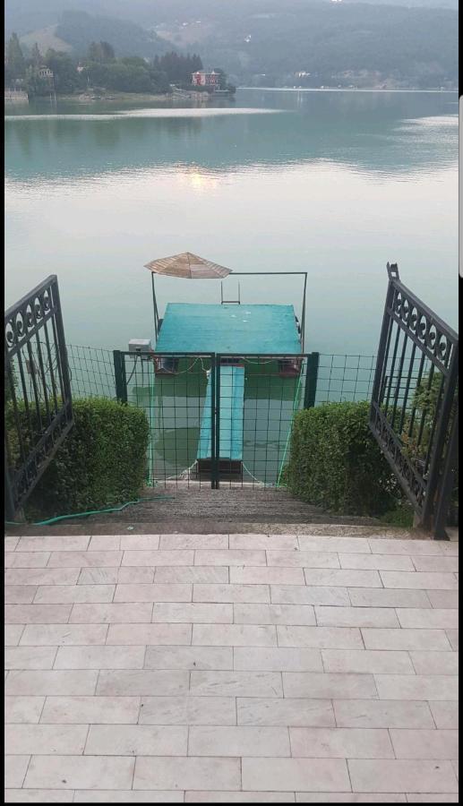 Lake House Нови пазар Екстериор снимка