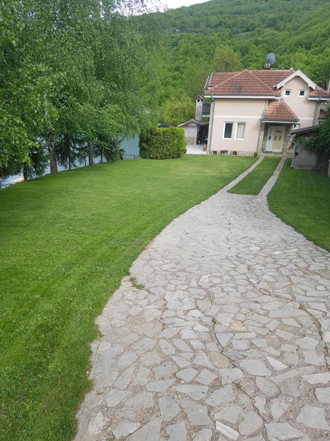 Lake House Нови пазар Екстериор снимка
