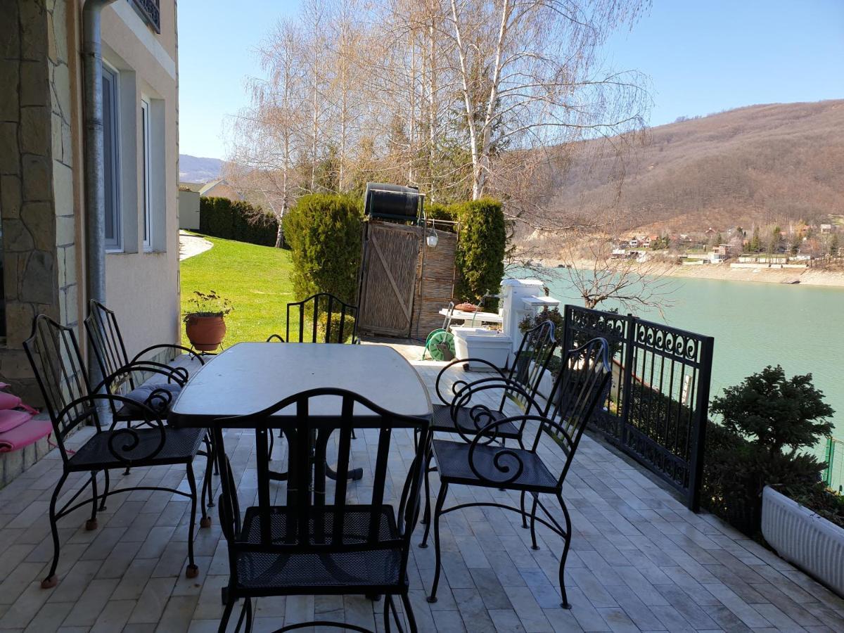 Lake House Нови пазар Екстериор снимка