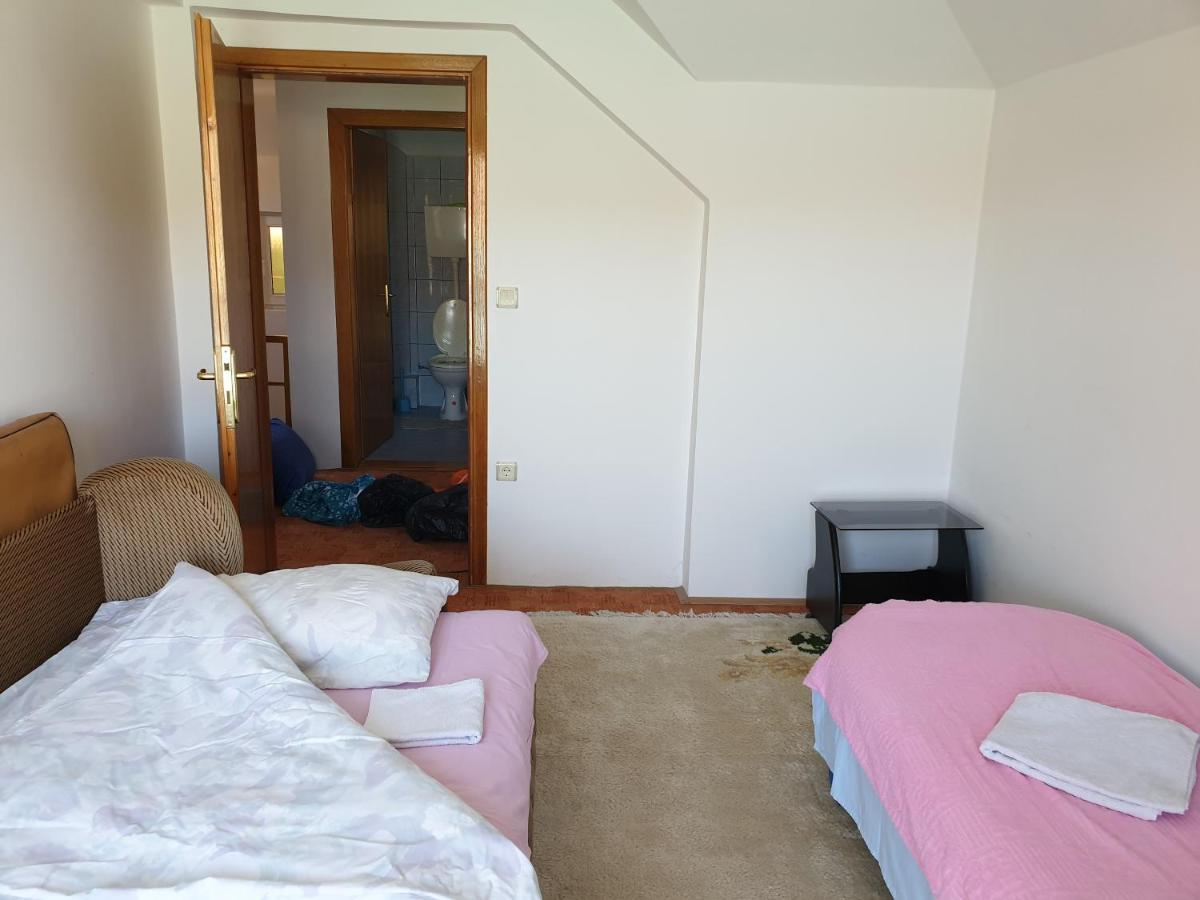 Lake House Нови пазар Екстериор снимка